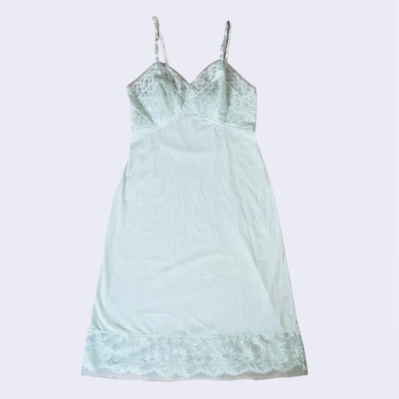 Vintage 60’s Vanity Fair Made in USA Mint Green Slip - Picture 2 of 16